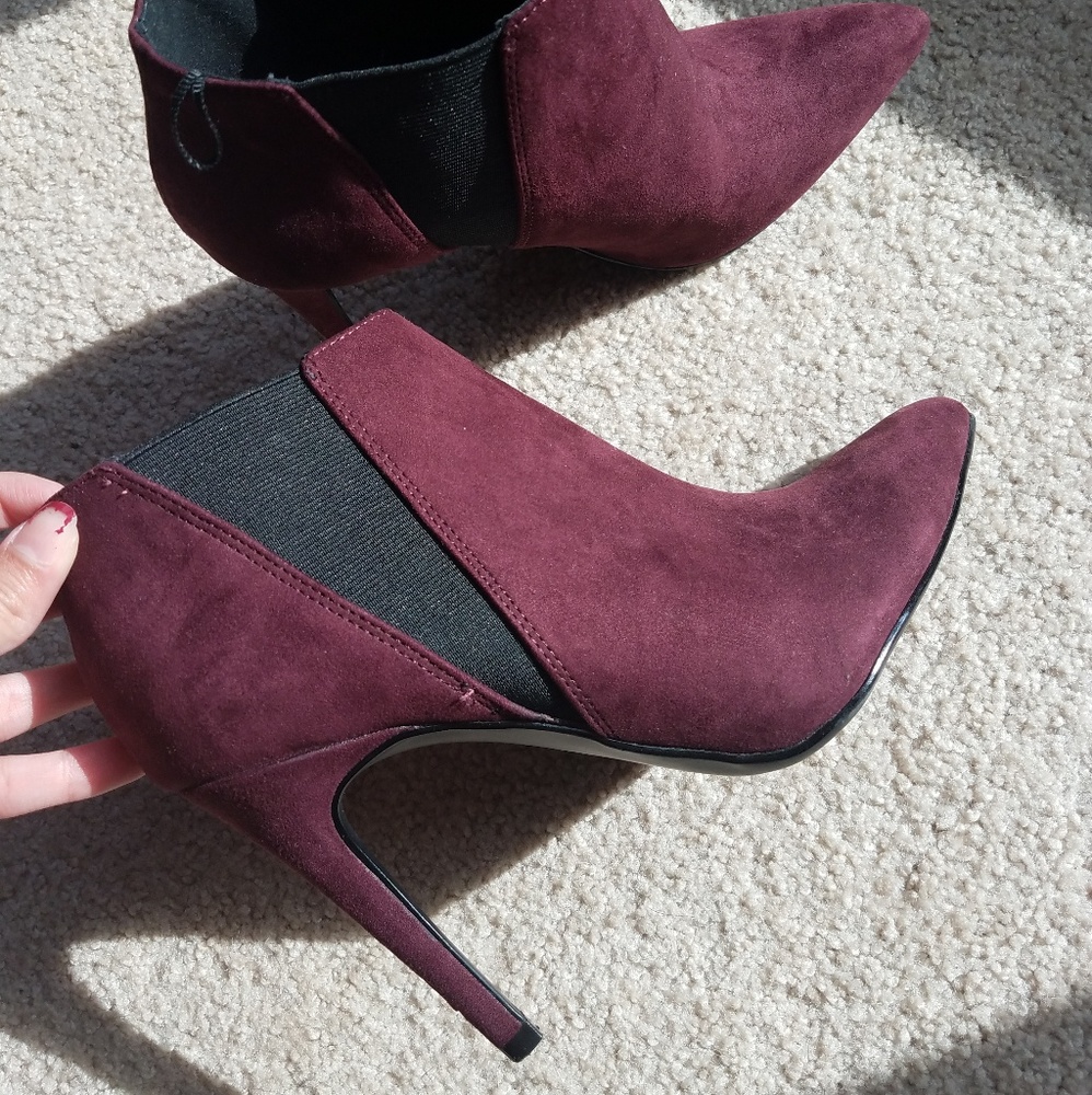 H&M Burgundy ankle heel boots